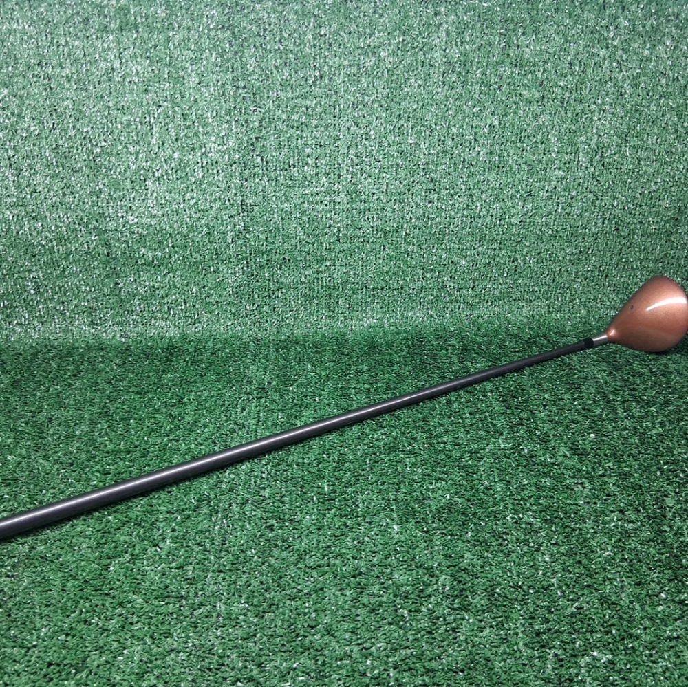 Taylormade Titanium 3 Wood Right Hand Stiff Bubble Shaft TS - 100 Plus  44" L - Picture 4 of 7
